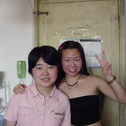 Moving_Day-013 Hanhan with Liu Hongmei.