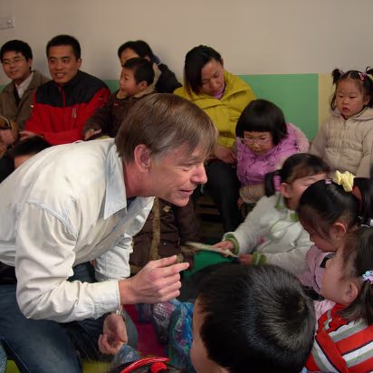 Kindergarden_2005-005 'Can you do this?'