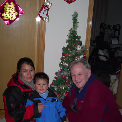 Christmas_2005-012 Xiaohua, Ben, and Tony.