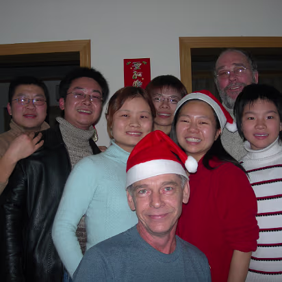 Christmas_2005-014 A shot of most everyone who came.