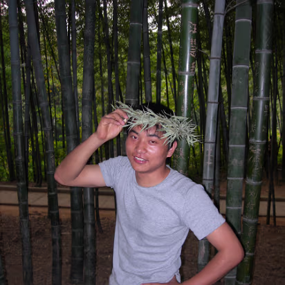 Putang_Outing_Nov_05-014 An Olympic champ in the bamboo forest.