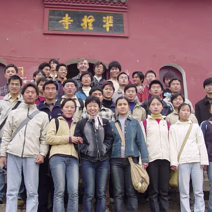 Temple_Mar_2004-001 The group as our day begins.