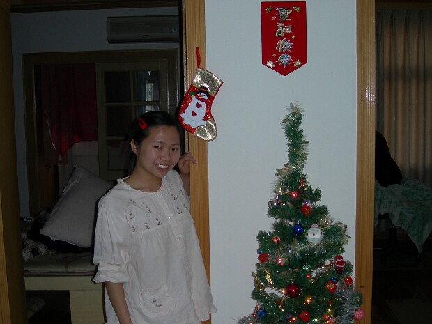 Christmas 2005 Christmas saw everyone having a good time. Family, friends, and food.