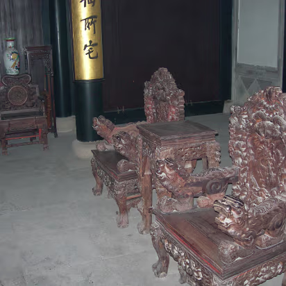 Mudu-16 The lions on the chairs show that the mother was the most respected member of the family.