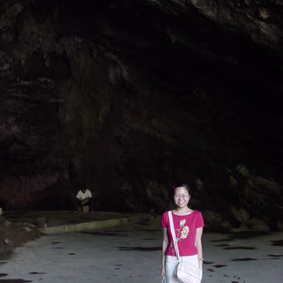 Shitai_Aug_2005-001 Hanhan at the King's cave.