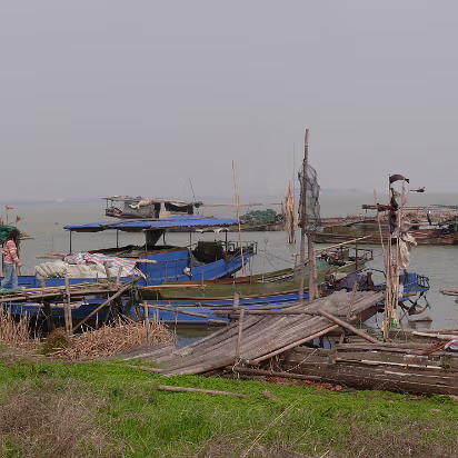 Boat-Buying-29 Down the dock to check out a couple of boats.