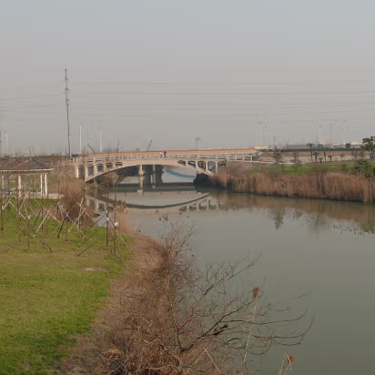 CampusW-03 Barge canal on the east edge of the campus.