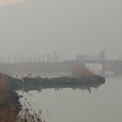 CampusW-06 Hazy view near a temporary dam.