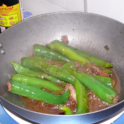 Spring-Festival-2007-042 Pepper nose sizzling to perfection.