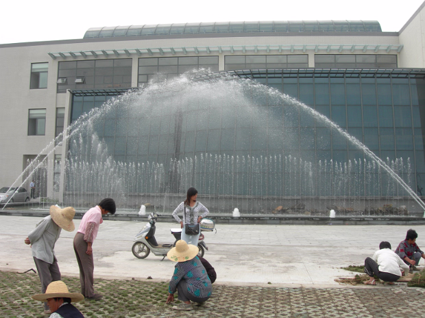 Southern Yangtzi University We lived at Southern Yangtzi University, a nice place to live and work.