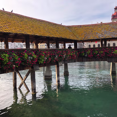 Switzerland-027 This is 'the' shot of the Chapel Bridge. Anyone who has visited the town has taken a similar photo.