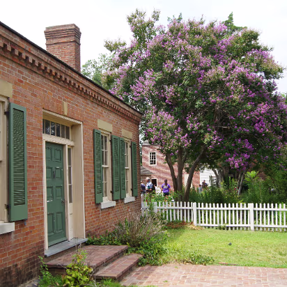 Independence_Day_2011-034 Lawyer's house