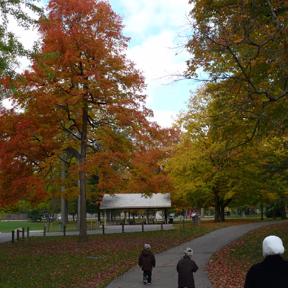 Autumn_2009-003 People enjoying a beautiful fall day.
