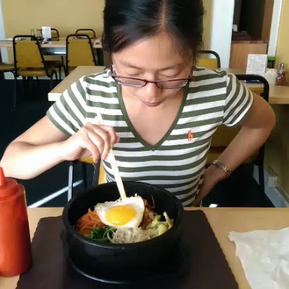 Holyoke_House_Hunt-008