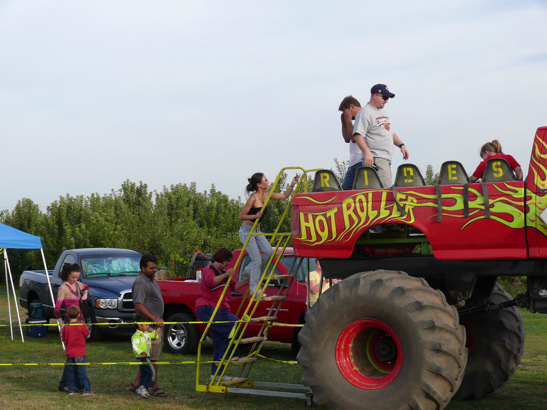 Apple_Orchard_Day-029
