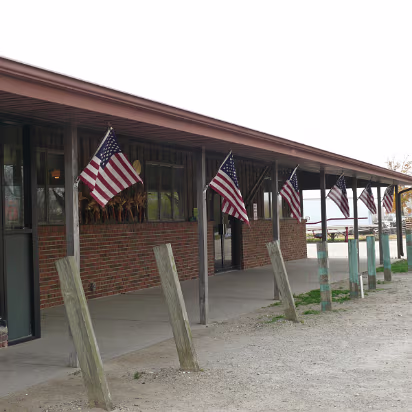 Fall_2008-011 The diner where we ate lunch shows its colors.