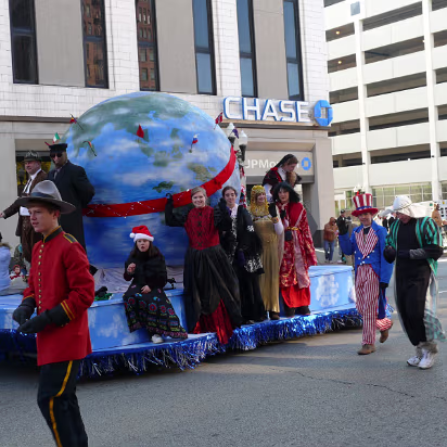 Santa_Claus_Parade_2007-021 Christmas around the world.