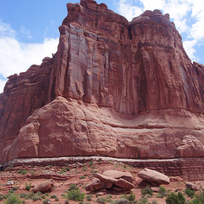 Arches_NP-029 Courthouse Towers. Look at the size of this formation.