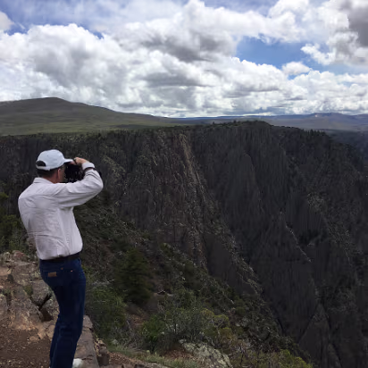 Black_Canyon_of_the_Gunnison_NP-012 Just inside the park the view is already steep and impressive.