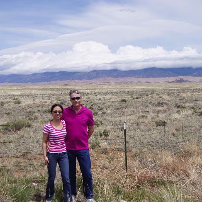 GSDNP-105 Way outside the park, the dunes are already easily visible. Way out of place too, just a big pile of sand among all the mountains.