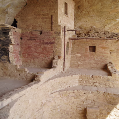 Mesa_Verde_NP-041 The black on the walls was caused by controlled fire, cooking fires. The pink is uncontrolled fire, like the place burned down.