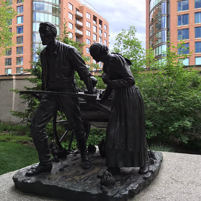 Salt_Lake_City_Area-009 Lots of Mormon's had to pull a hand cart because they had lost everything in Illinois and Missouri.