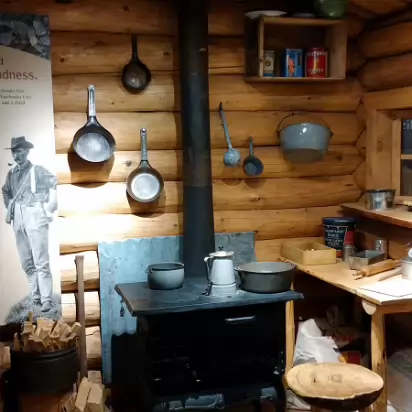 Alaska-062 Early settlers cabin recreated inside the visitors center.