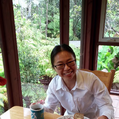 Hawaii-005 Breakfast is served! All tropical fruits, fresh of course! Papaya boat was the best.