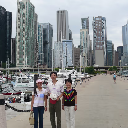 Chicago_2009-007 At the marina with the skyline in the background