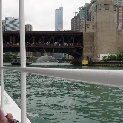 Chicago_2009-034 On the water taxi