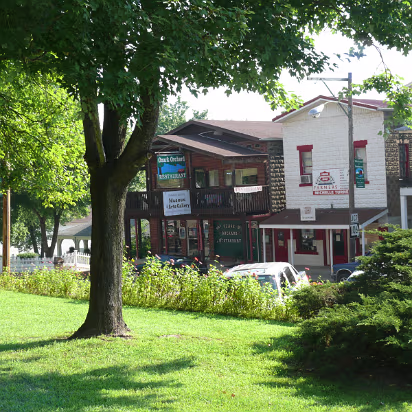 Missouri_2008-018 It is a friendly, well kept town.