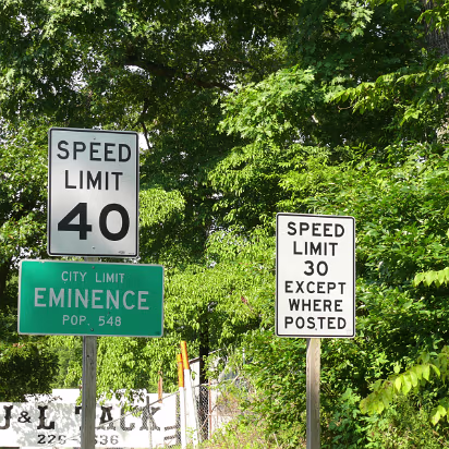 Missouri_2008-020 Eminence City limits, population 548. Salute!