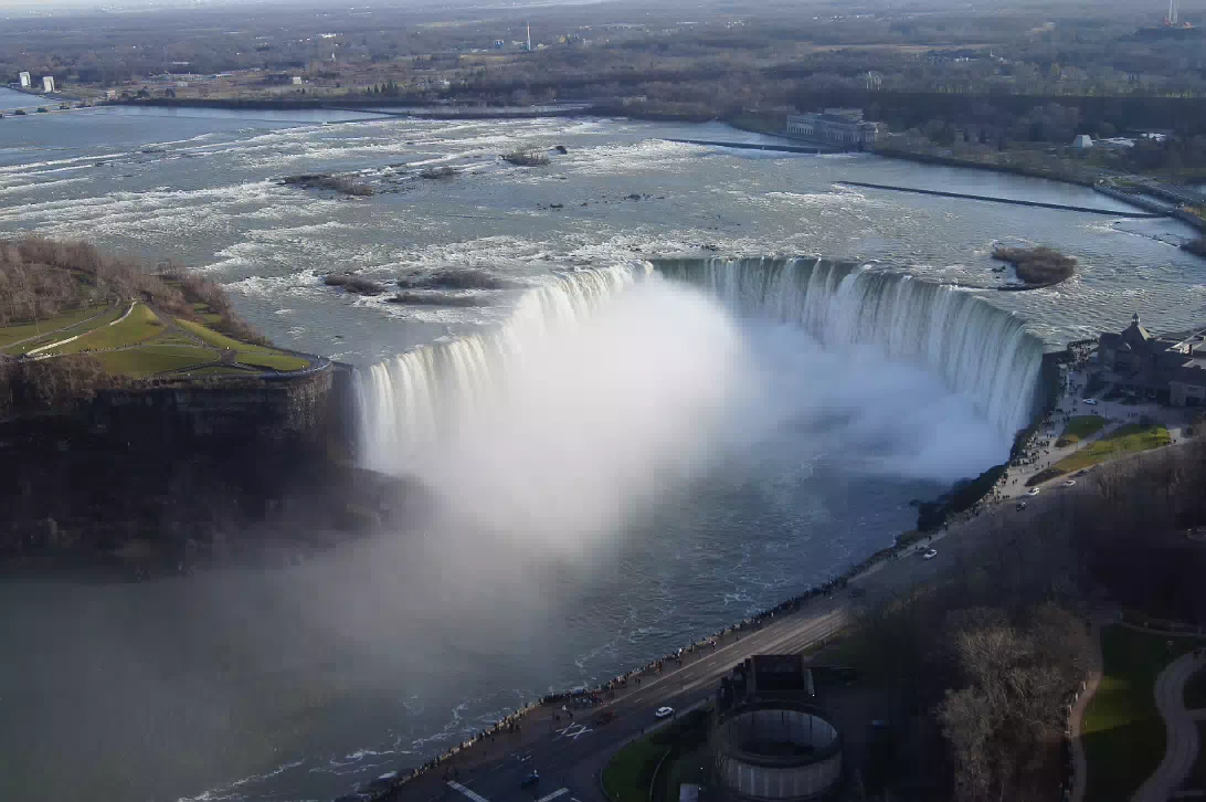 Niagara_Falls_2014-009