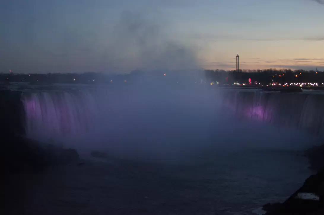 Niagara_Falls_2014-049