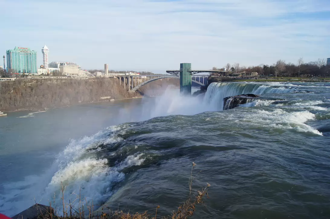 Niagara_Falls_2014-083