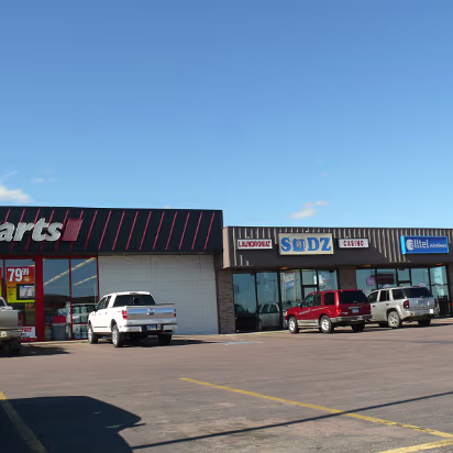 South_Dakota-018 Busy little place. Laundry, Casino, Tavern. I could live there!