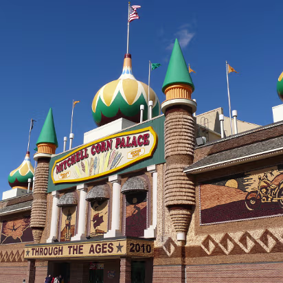 South_Dakota-038 Front of the Corn Palace.