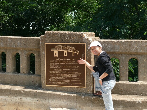 Fireworks Trip Ed, Gary, Hanhan & Jeff drove to Hannibal, Missouri to get fireworks for the Hammer Family annual celebration.